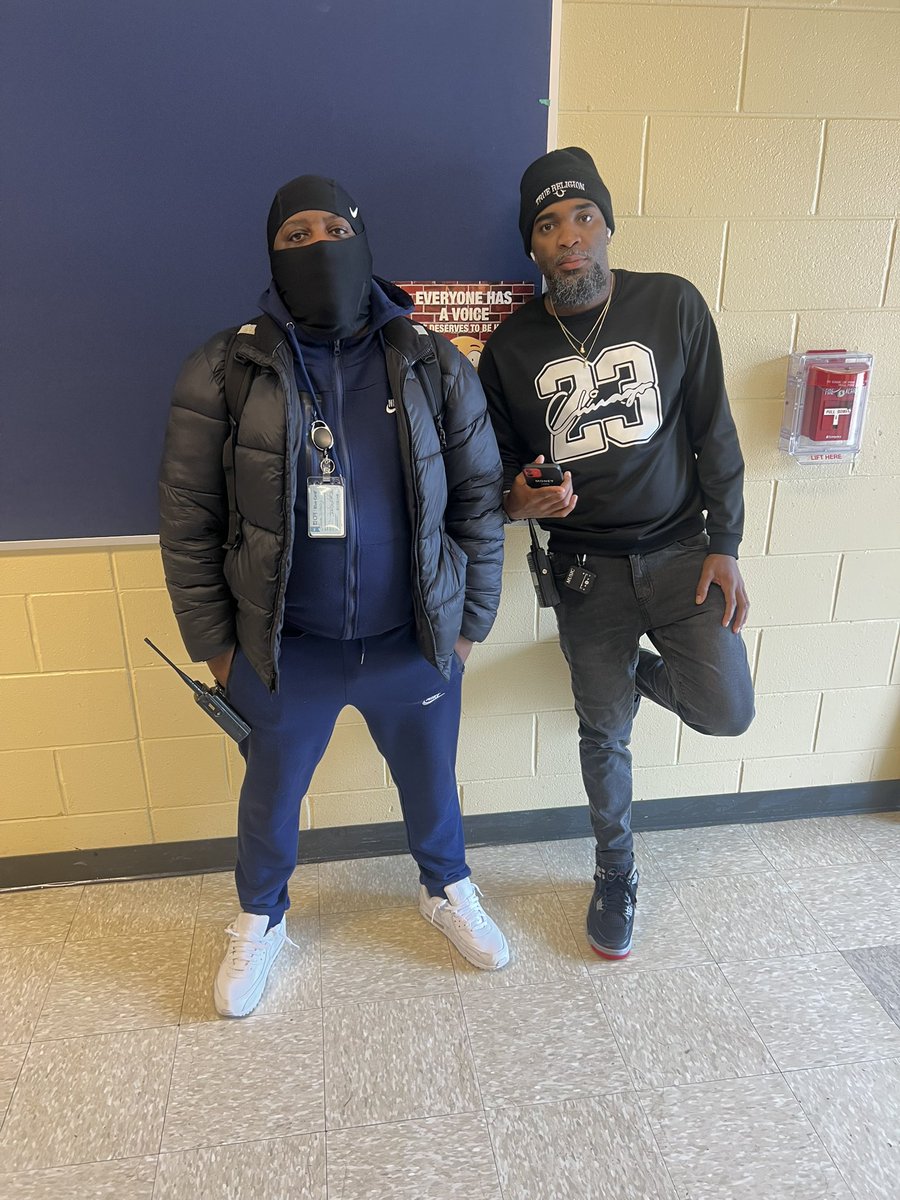 DjShok803's tweet photo. Teacher Dress Like the Students Dayโฆ.
#SpiritWeek
#EducatorsMatter
#LastWorkWeek2024
#HolidaySpirit
#WinterBreakLoading https://t.co/dkKGzQX2d9