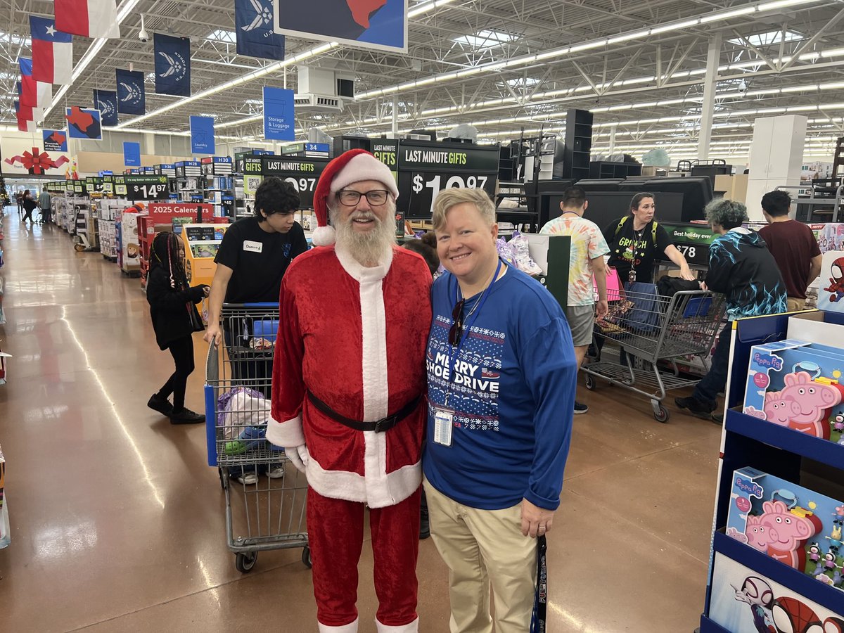 BigDoza51's tweet photo. 🎉 Join us in spreading holiday cheer! 🎁 John Jay StuCo is hosting an annual shoe drive for our elementary feeders. Campus admin and staff at the event. Mustang proud of our community!Let's make a difference together! 👟 #ShoeDrive ⁦@NISDJay⁩ ⁦@NISDJaySEA⁩ https://t.co/rn1WVTzxug