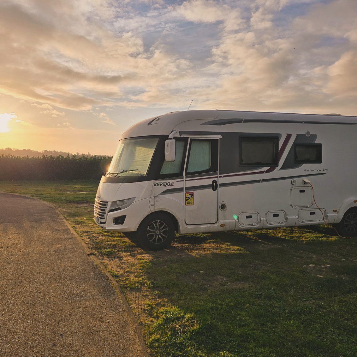 So far on our journey to some winter sun from the UK to Spain we've covered 3 countries and <a href="/elonmusk/">Elon Musk</a>  you starlink has not let us down.