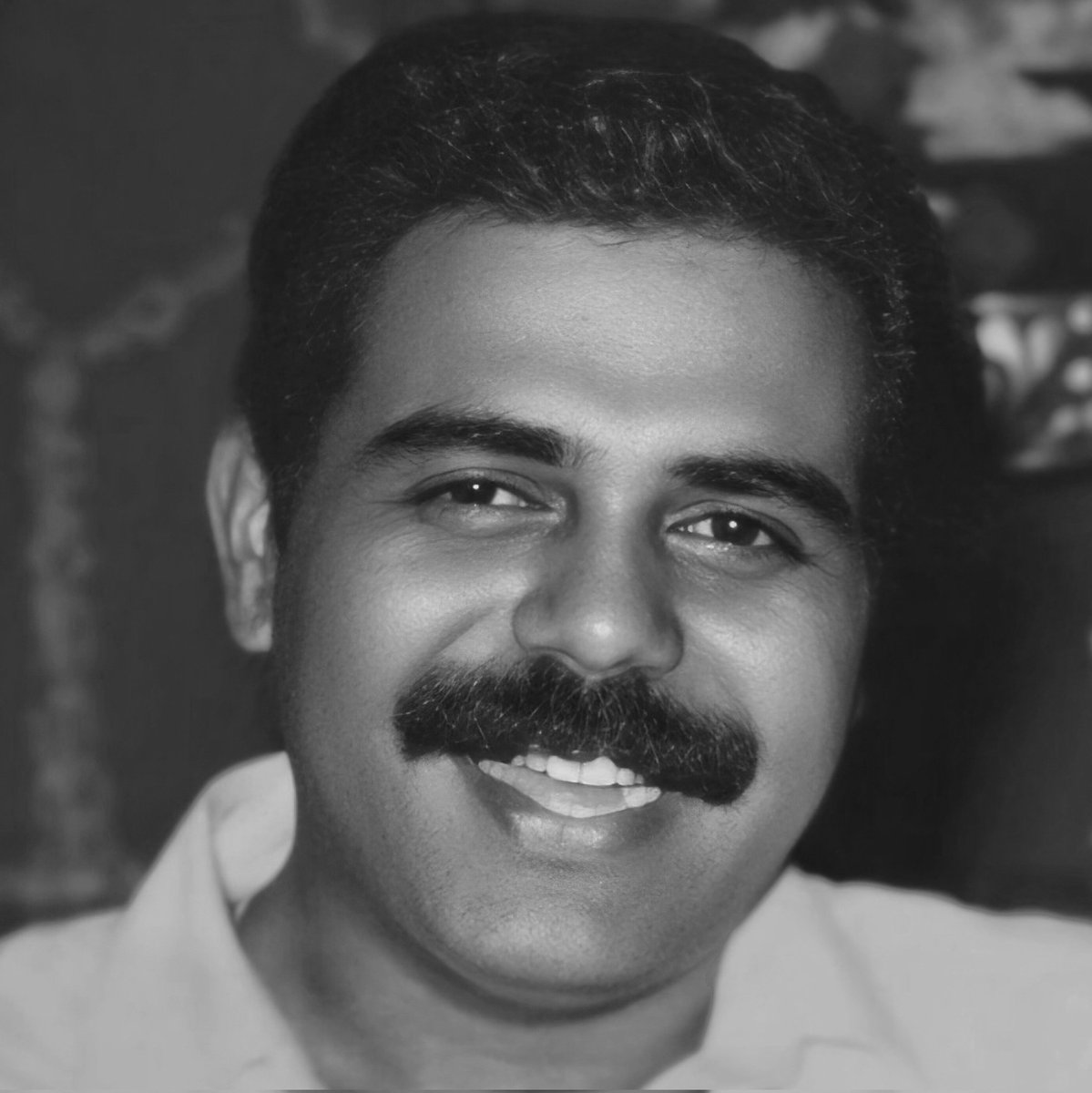pathiyil tweet picture