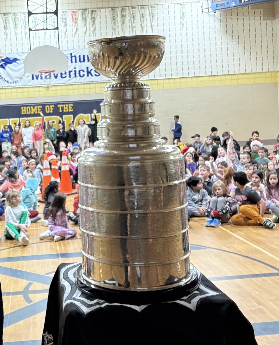 Maplehurst had a special visitor today. 

Everyone is hopeful that Stanley will visit again at the end of June accompanied by Auston Matthews!!!