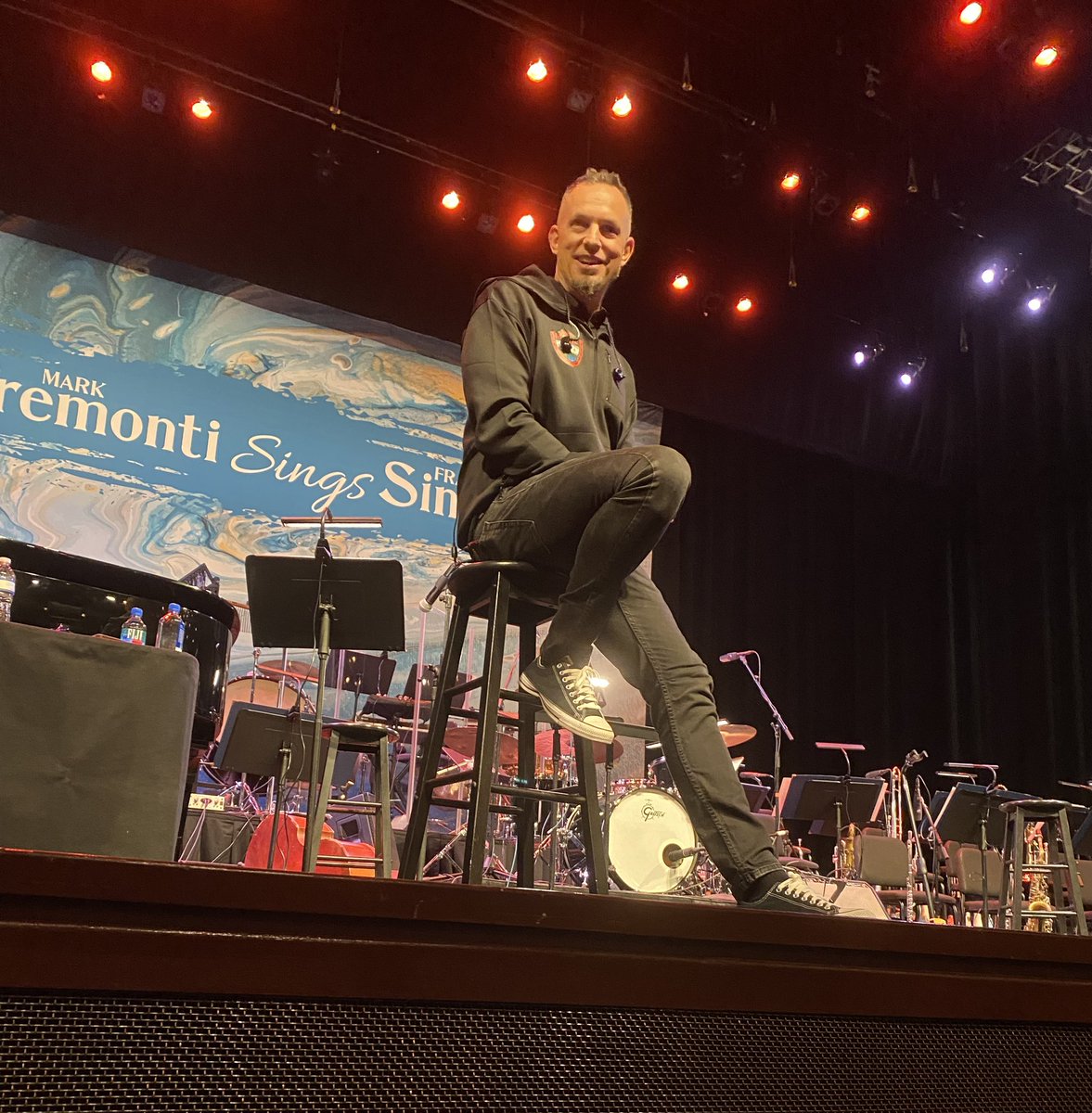 Sja123Amara's tweet photo. @MarkTTremonti Oh man, and if you get a chance to do VIP, do it! I could not believe how much I learned about arrangement and just to be that close to the man himself. What an amazing time! I know your favorite Frank Sinatra song now!! ❤️ https://t.co/ArxxMDvBaQ