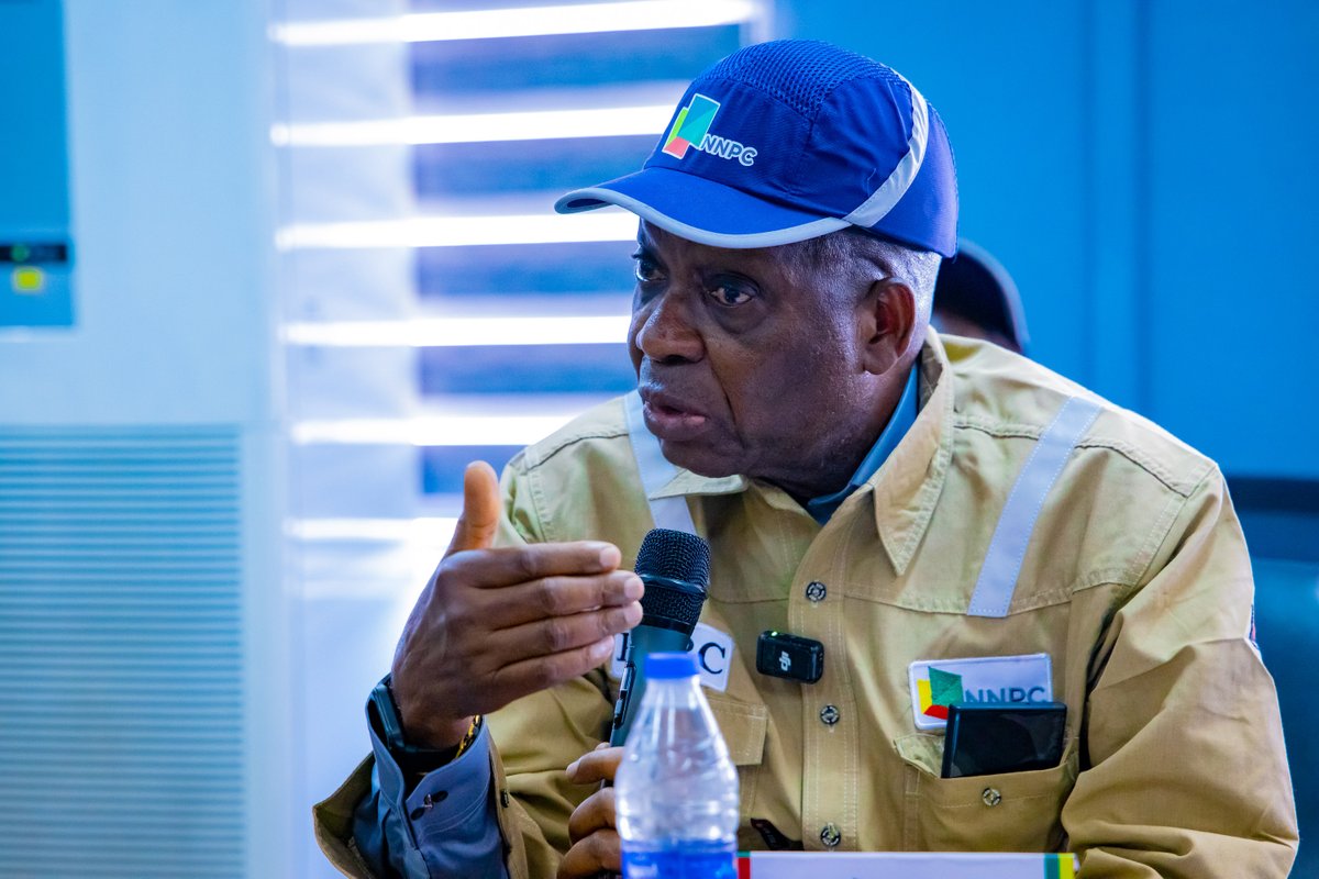 Port Harcourt Refinery Revamp: Former NNPC Chiefs Applaud Bold Transformation

...1965 facility modernized into a state-of-the-art plant, hailed as a significant achievement.

Former Group Managing Directors (GMDs) of the Nigerian National Petroleum Company Limited (NNPC) have