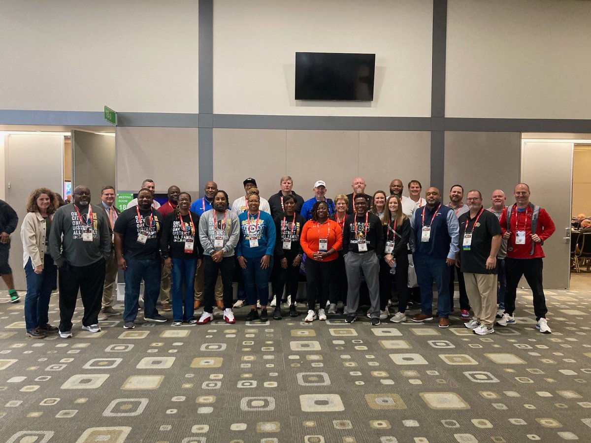 AHSAAnow's tweet photo. Over 1/3 of our state's @NIAAA9100 membership attended the national AD conference in Texas this week #ADConf24 https://t.co/5s7HjX14VY