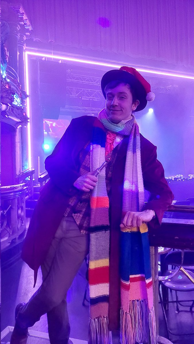 NickAlfordUK's tweet image. One of those nights where you have to both celebrate Christmas and defeat the Mandragora Helix 🎄@Gallycab