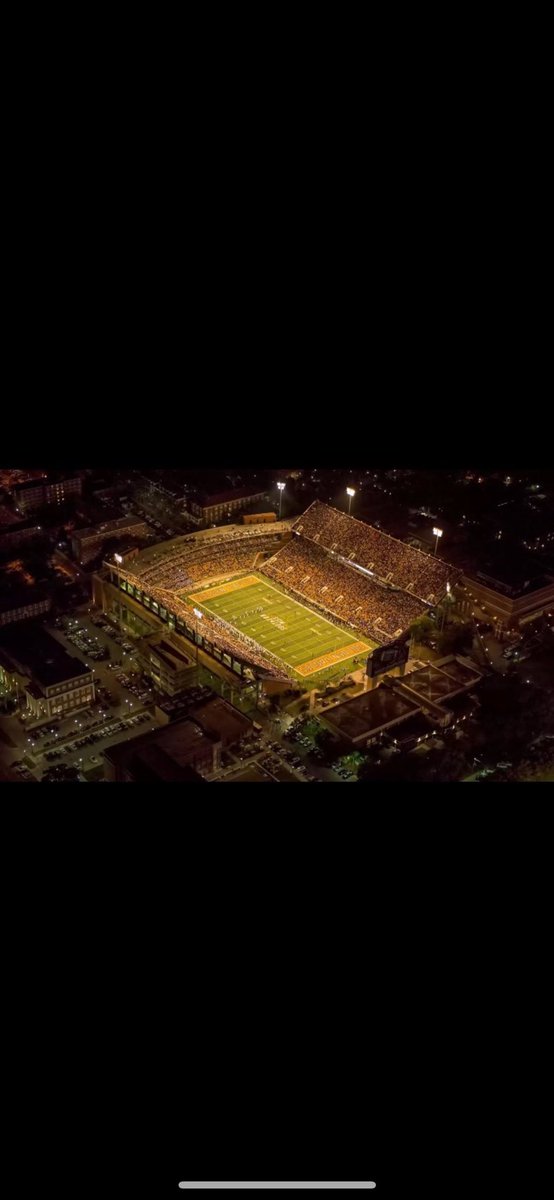 TylenMathews9's tweet photo. Blessed and honored to receive an offer from @SouthernMissFB @_USMrecruiting @CoachHuff @Dbowman85 @JarcobyH @nester_nick @CoachKTJ @R_AmirGantCoach ⚫️🟡#AGTG https://t.co/bU7AlbB0BS