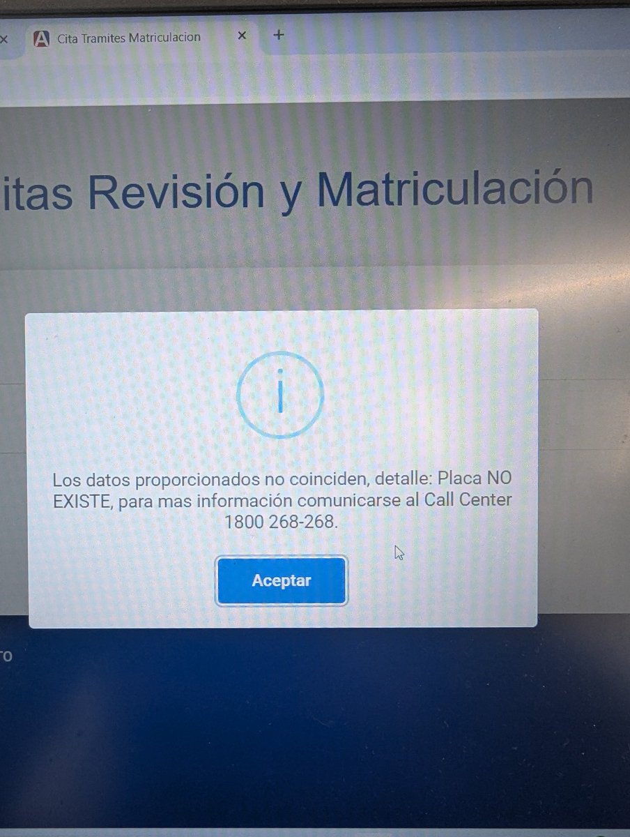 gracesmantilla's tweet photo. @AMT_Quito voy semanas tratando de comunicarme al número que me sale en la página y o está ocupado o me sale que ya estoy en el puesto uno y de la nada subo de puestos de espera en línea. Necesito soluciones ya. No puedo hacer la revisión vehicular por este mensaje de error!!! https://t.co/XkUs4HHJQs