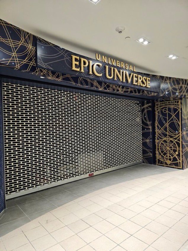 Attractions Magazine tweet media