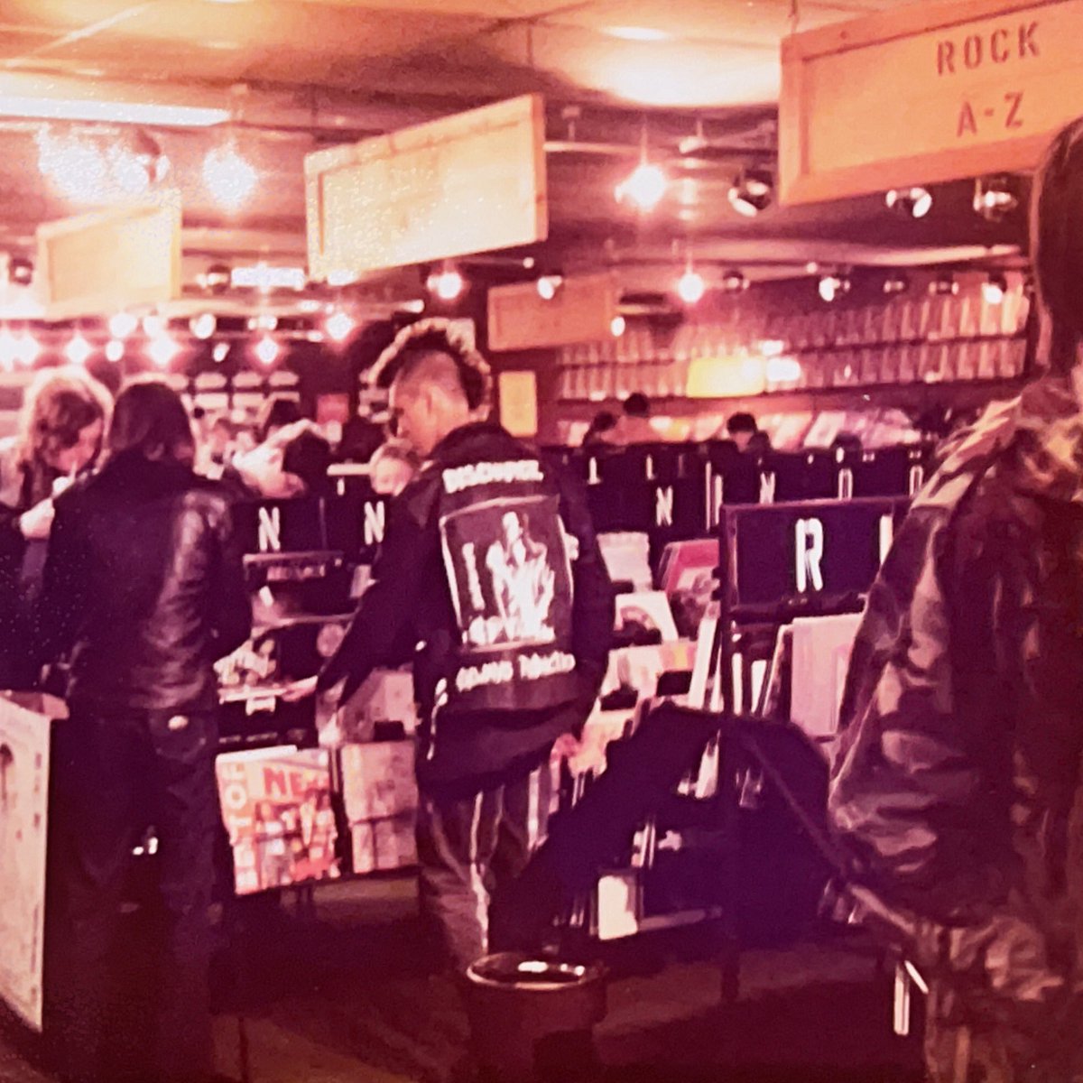London in the late '70s, a series 

HMV Oxford Street

#LondonInTheLate70s
