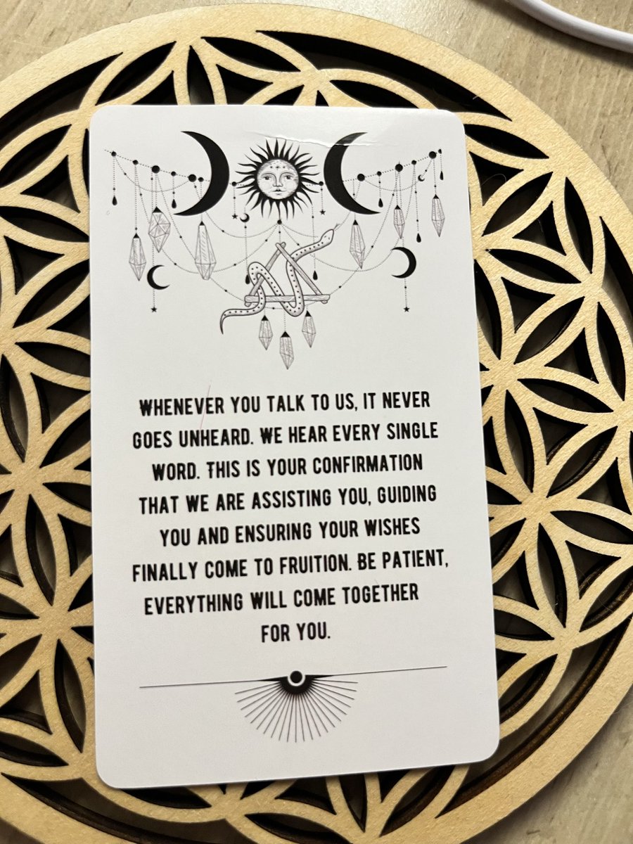 jennifer301031's tweet photo. Spirit messages oracle
#oracle #oraclecard #spiritmessage #oraclecard #oraclemessage #message https://t.co/AOxyyTCWwg