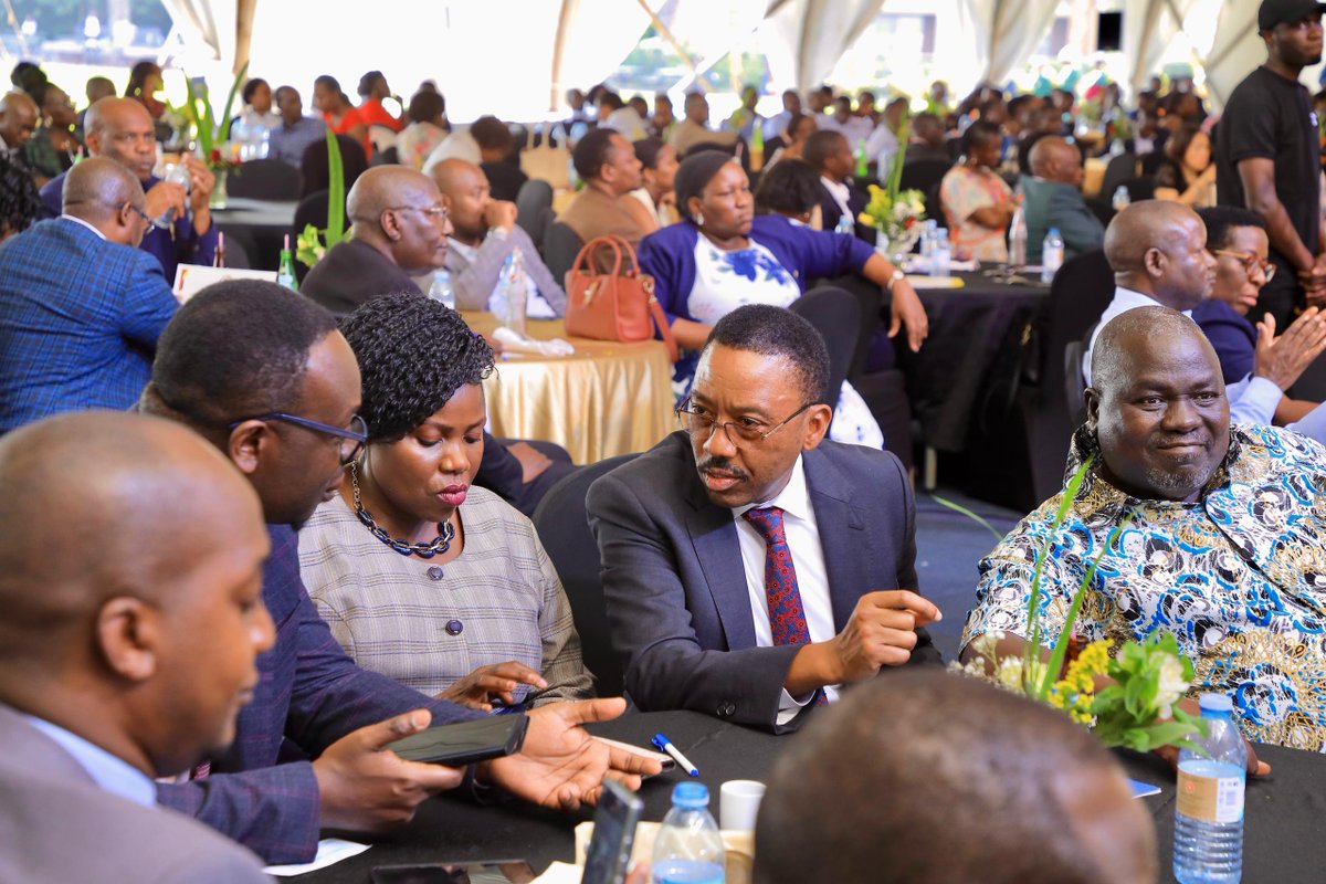 housingfinanceU's tweet photo. Over the past five years, HFB has disbursed over UGX 700 billion to more than 600 agricultural customers, providing financial support that fosters sustainable growth, innovation, and value addition. 
 Mr. Mugabi further noted that Housing Finance Bank is committed to promoting sustainability through climate-smart agricultural practices and innovations that preserve our environment for future generations.
 “We believe in the immense potential of agriculture to drive economic growth and eradicate poverty,” he said. 

@mofpedU  @GovUganda

#WeMakeItEasy.