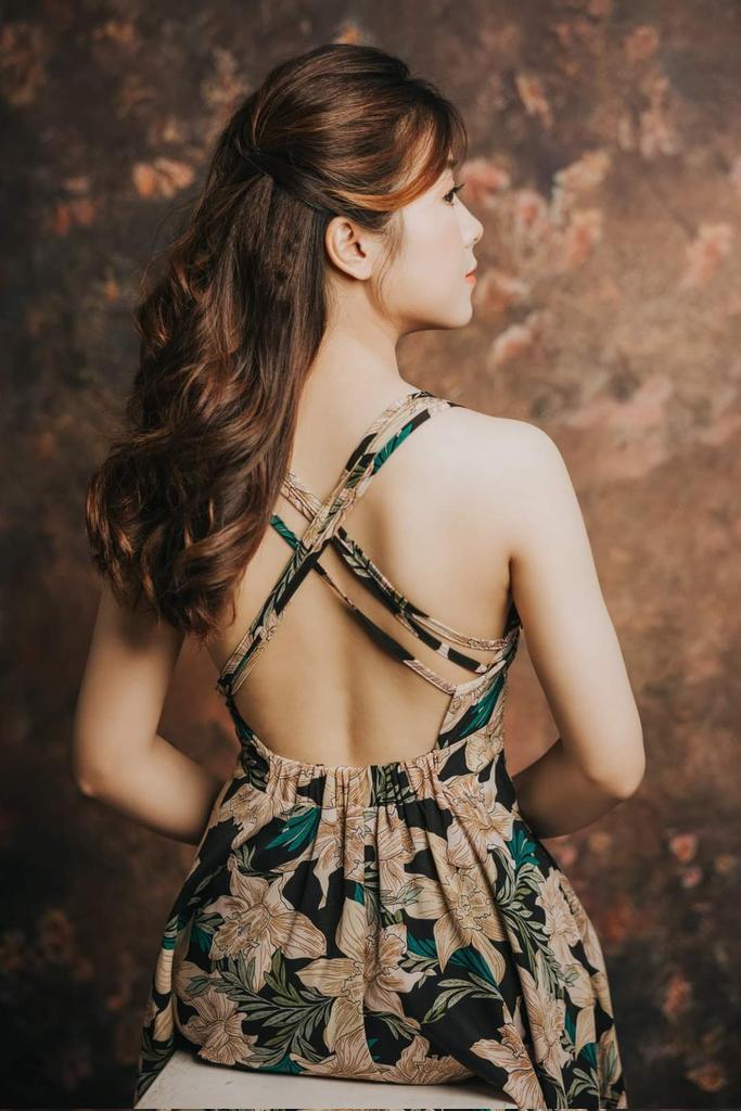 ممارس ثقافة البوب. مبشر الموسيقى. يسقط كثيرا. مدمن تويتر المدقع.