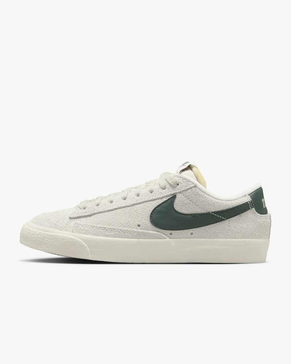 SOLELINKS's tweet photo. Ad: Women’s Nike Blazer Low ’77 Vintage on sale for $57.73 each + FREE shipping, use code LASTSHOT

Dark Raisin/Off Noir:https://t.co/ZL21mQZSRY
Phantom/Pale Ivory:https://t.co/sG8Eun4a9I https://t.co/wp9y9REUt9
