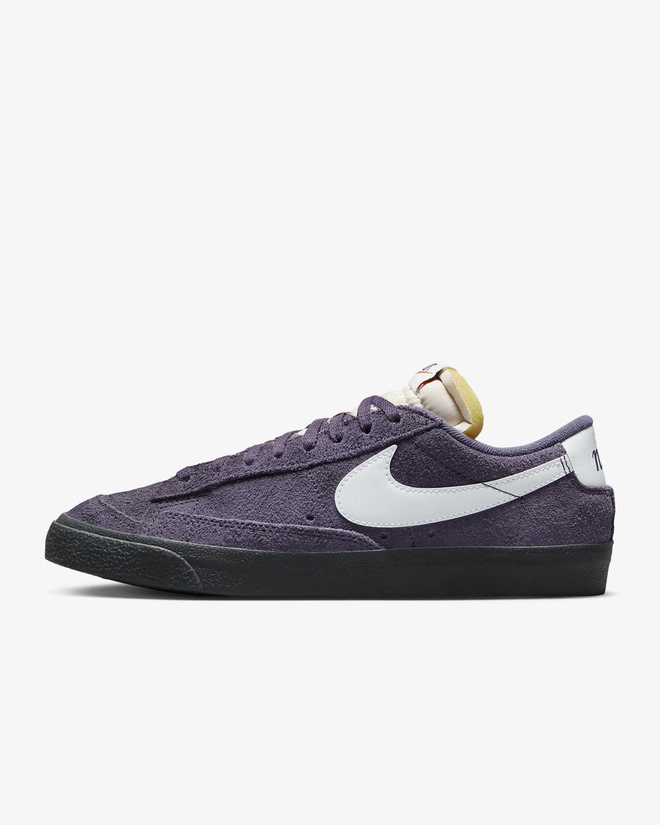 SOLELINKS's tweet photo. Ad: Women’s Nike Blazer Low ’77 Vintage on sale for $57.73 each + FREE shipping, use code LASTSHOT

Dark Raisin/Off Noir:https://t.co/ZL21mQZSRY
Phantom/Pale Ivory:https://t.co/sG8Eun4a9I https://t.co/wp9y9REUt9