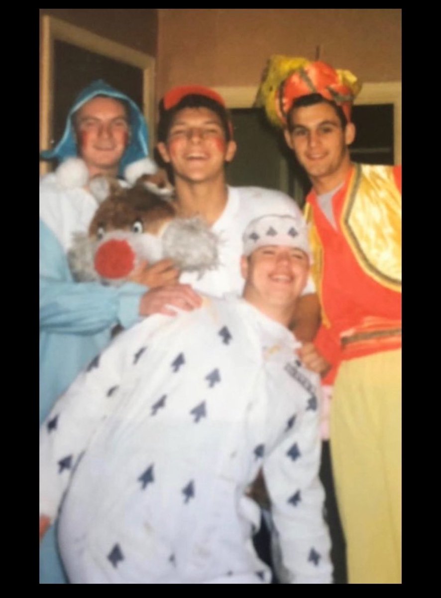 Let’s get down and support <a href="/Pommie39/">Roy jewitt</a> so many great memories my friend your doing amazing in such a short time , we’re all thinking of you pal ❤️💚