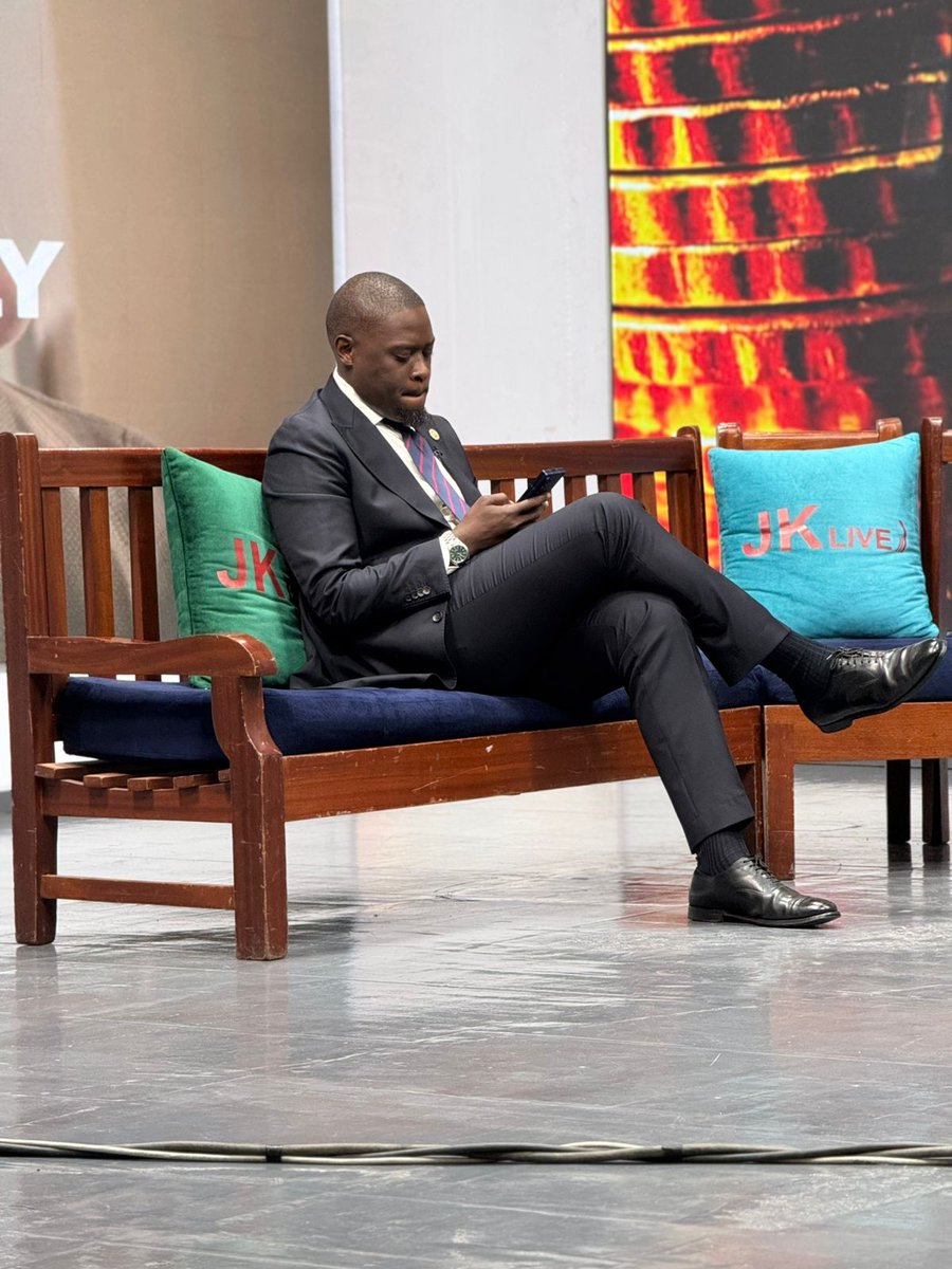 _bravine99's tweet photo. Johnson Sakaja: Nairobi needs a special set of skills, you must have the mind of a CEO, the heart of a social worker, the innocence of a dove, the shrewdness of a snake, the grit of a politician all in one day 
Sakaja Delivers
Sakaja On JKLive https://t.co/cJAsDa5kpC