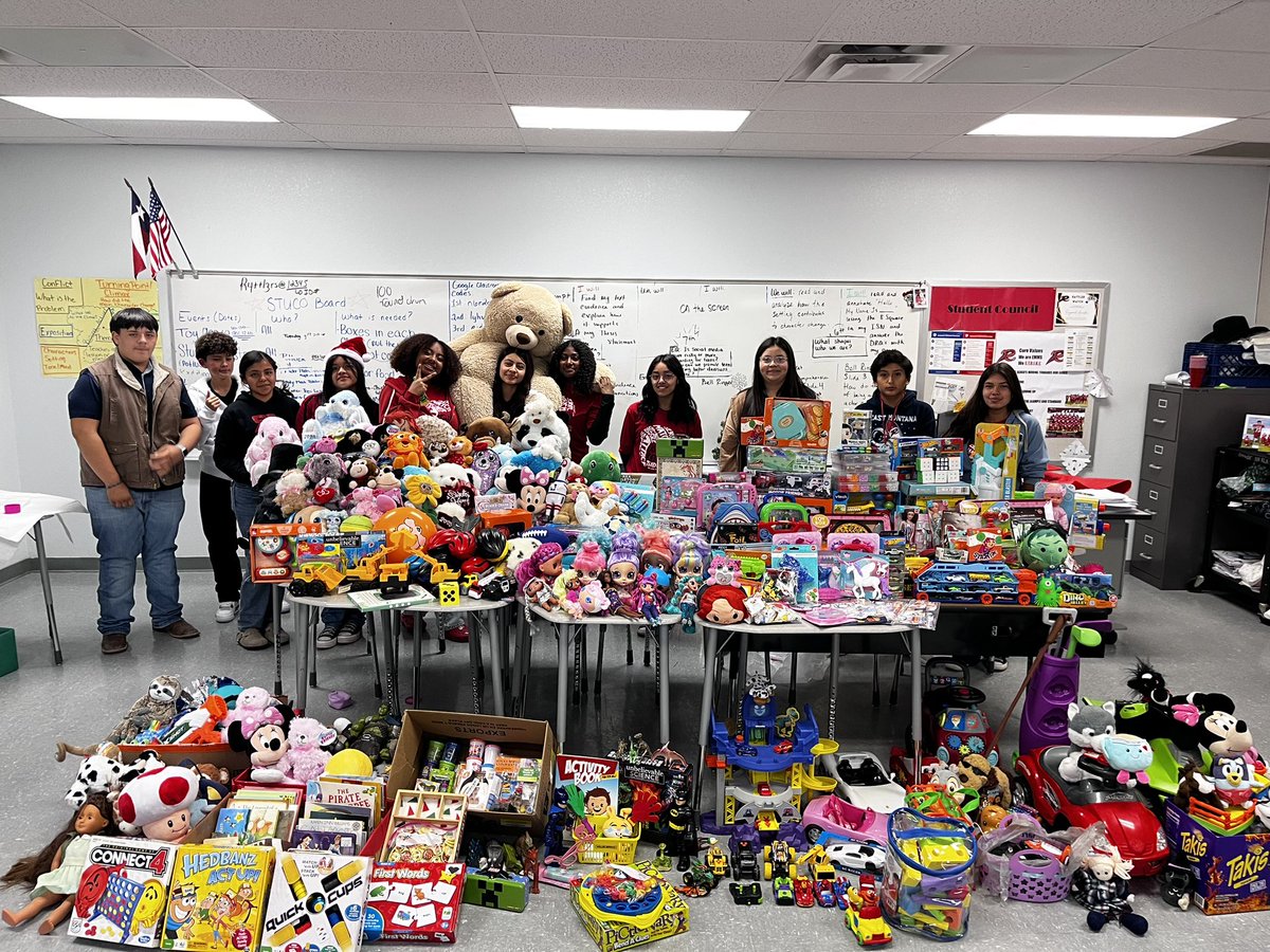 raymond.amador@clint.net (@raymondamadorc1) on Twitter photo EMMS StuCo! EMMS giving to those in need. #Christmas <a href="/ANavarro_EMMS/">Alex Navarro</a> <a href="/bre_terrazas/">Brenda Terrazas</a> <a href="/JimLittlejohn3/">Jim Littlejohn - Clint Assistant Superintendent</a> <a href="/DrJuanIMartinez/">Dr. Juan I. Martinez</a> <a href="/ClintISD/">Clint ISD</a> EMMS StuCo! EMMS giving to those in need. #Christmas <a href="/ANavarro_EMMS/">Alex Navarro</a> <a href="/bre_terrazas/">Brenda Terrazas</a> <a href="/JimLittlejohn3/">Jim Littlejohn - Clint Assistant Superintendent</a> <a href="/DrJuanIMartinez/">Dr. Juan I. Martinez</a> <a href="/ClintISD/">Clint ISD</a>