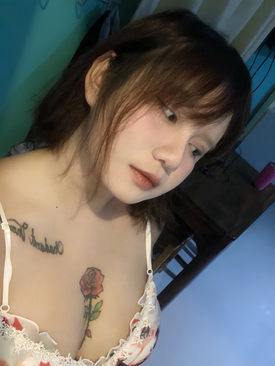 chdaratn8's tweet photo. หน้าแงววววว😽 https://t.co/9wMSI1RWYe