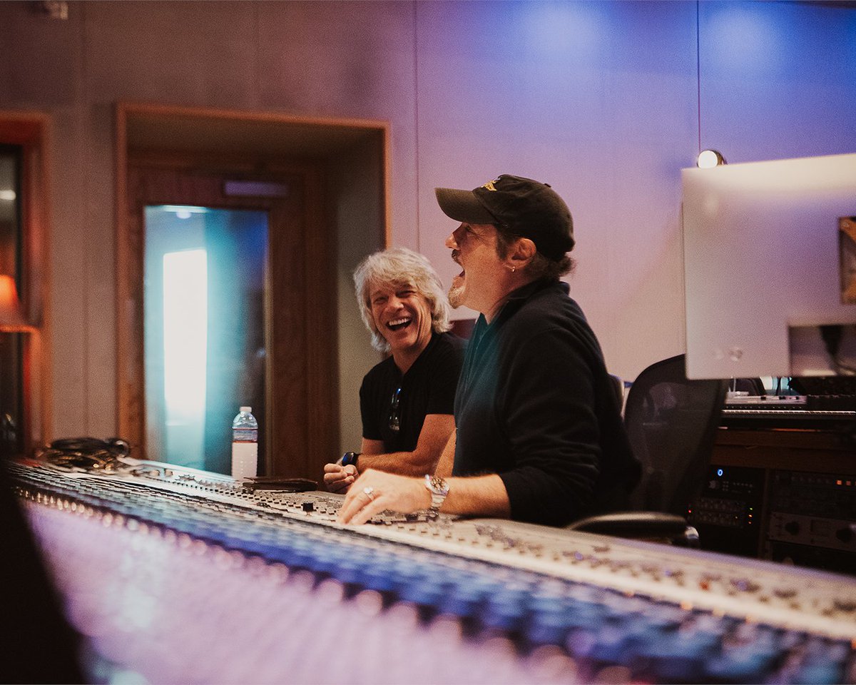 Jon Bon Jovi tweet media