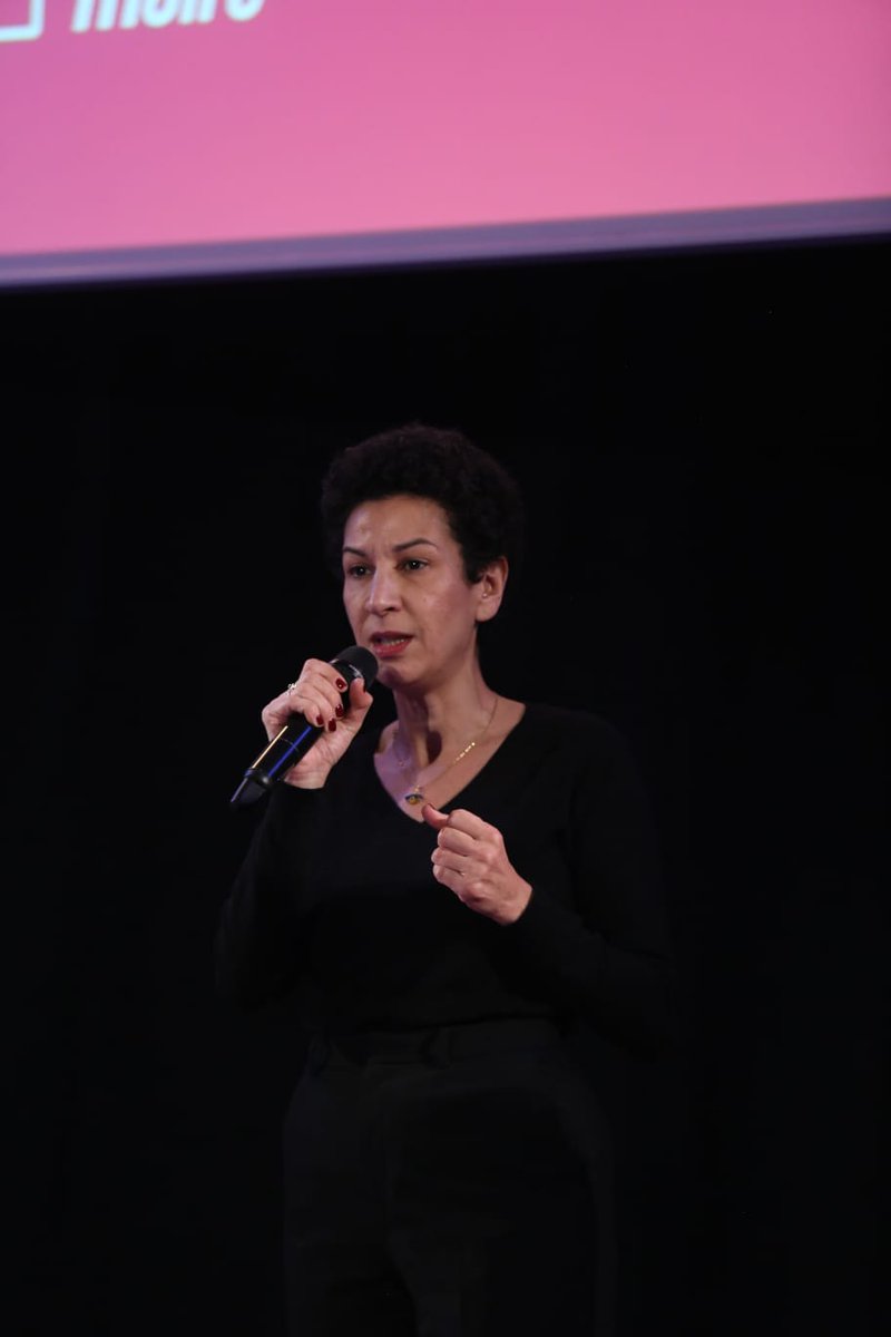 p_brun's tweet photo. La question des familles monoparentales est socialement écrasante et politiquement invisibilisée. Avec @laurossignol, nous voulons défendre un féminisme populaire. #meetinglignepop https://t.co/386o35R51X