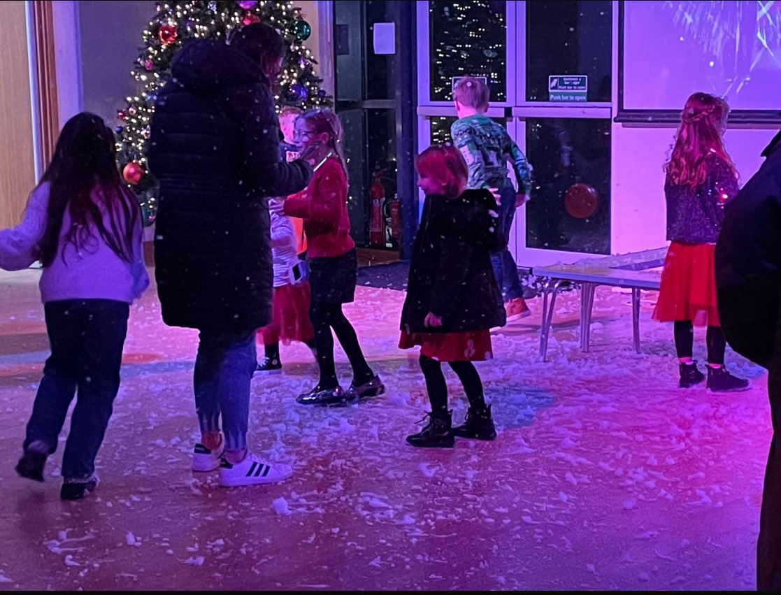 Parent Staff Association tweet media