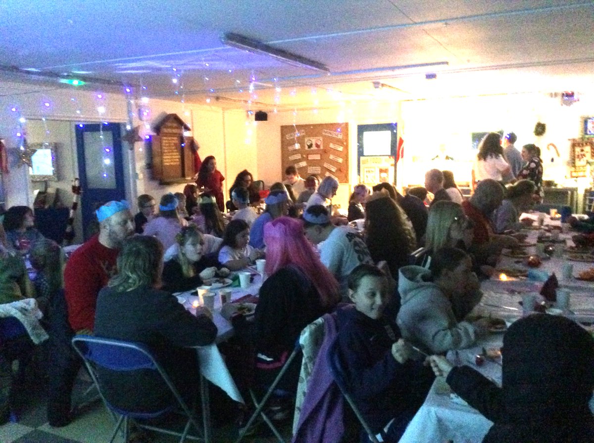 DowneSchool's tweet image. What a community Downe is! Downe Primary School hosted Christmas dinner for 100 member of the local community! Thank you to Nourish for making the food. Merry Christmas everyone! #downe #thepioneeracademy #nourish