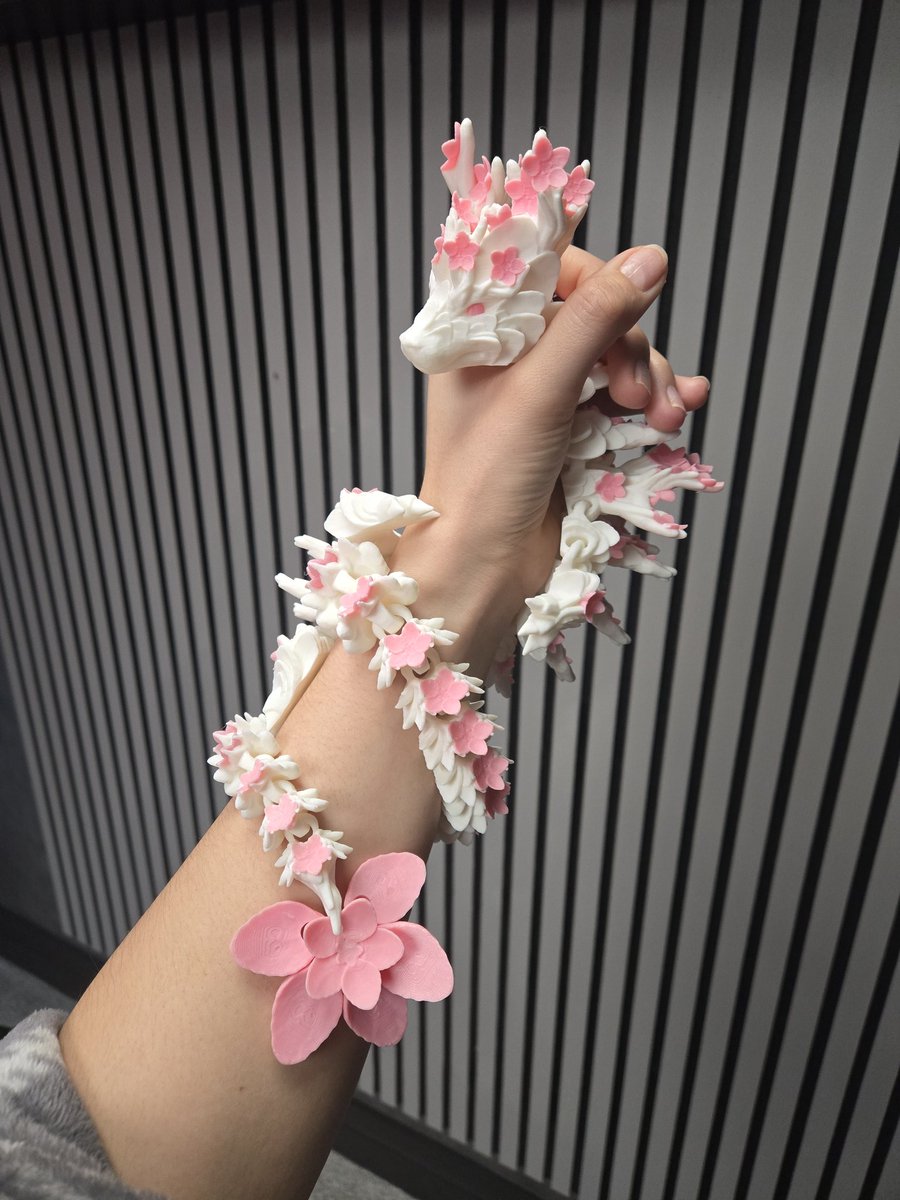 brittnaynay3's tweet image. The Sakura dragon is done! How cool is this!