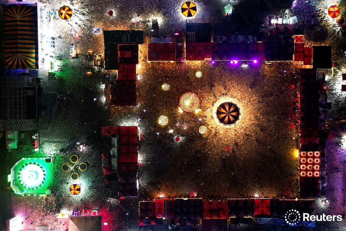 Denis Dedej (@denis_dedej) on Twitter photo A drone view of the Christmas market in Skanderbeg Square in Tirana, Albania, December 18, 2024. REUTERS/<a href="/FlorionGoga/">Florion Goga</a> #reurerspictures #xmas #tirana #albania #photojournalism #onassignment A drone view of the Christmas market in Skanderbeg Square in Tirana, Albania, December 18, 2024. REUTERS/<a href="/FlorionGoga/">Florion Goga</a> #reurerspictures #xmas #tirana #albania #photojournalism #onassignment
