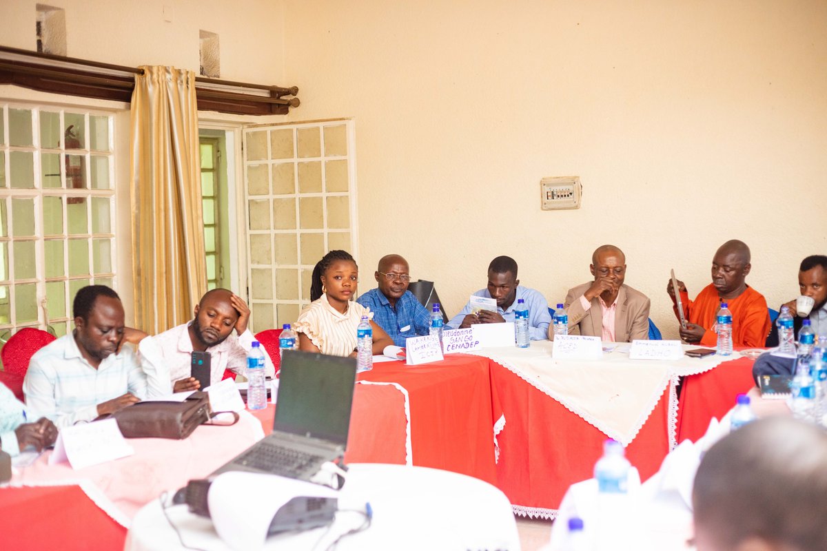 Les journalistes et les défenseurs des  droits humains outillés sur le c... youtu.be/cCAK_kcZj9A?si… via <a href="/YouTube/">YouTube</a>