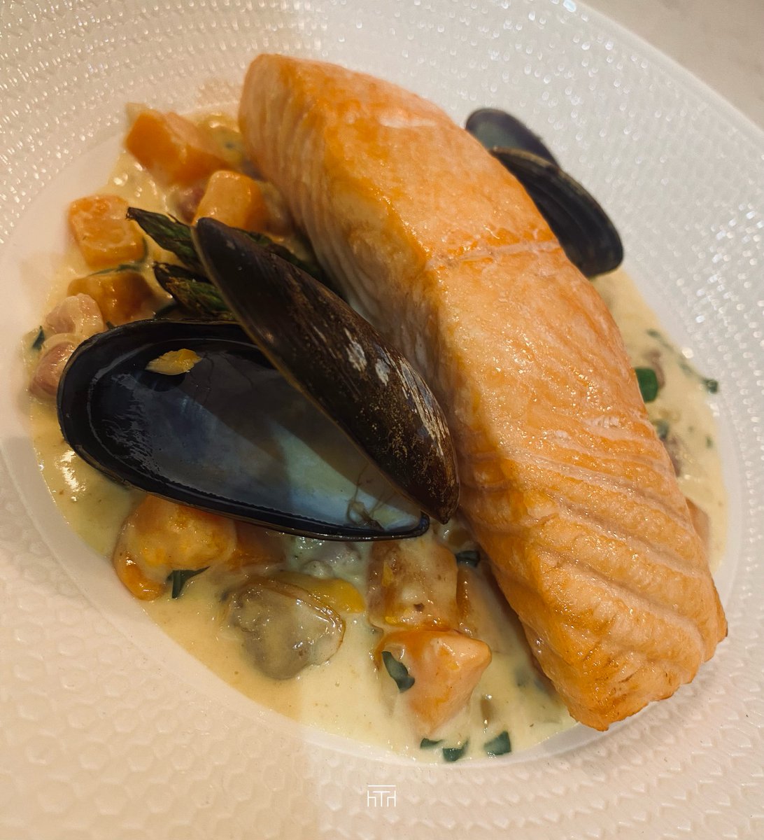 Tom Roberts (@tomroberts2789) on Twitter photo Brilliant week so far cooking a variety of cuisines for a professional athlete & his family.
βοΈ 07305 613062
π§ tom@tomrobertschef.com
π₯ tomrobertschef.com
πΈ @tomrobertschef Brilliant week so far cooking a variety of cuisines for a professional athlete & his family.
βοΈ 07305 613062
π§ tom@tomrobertschef.com
π₯ tomrobertschef.com
πΈ @tomrobertschef