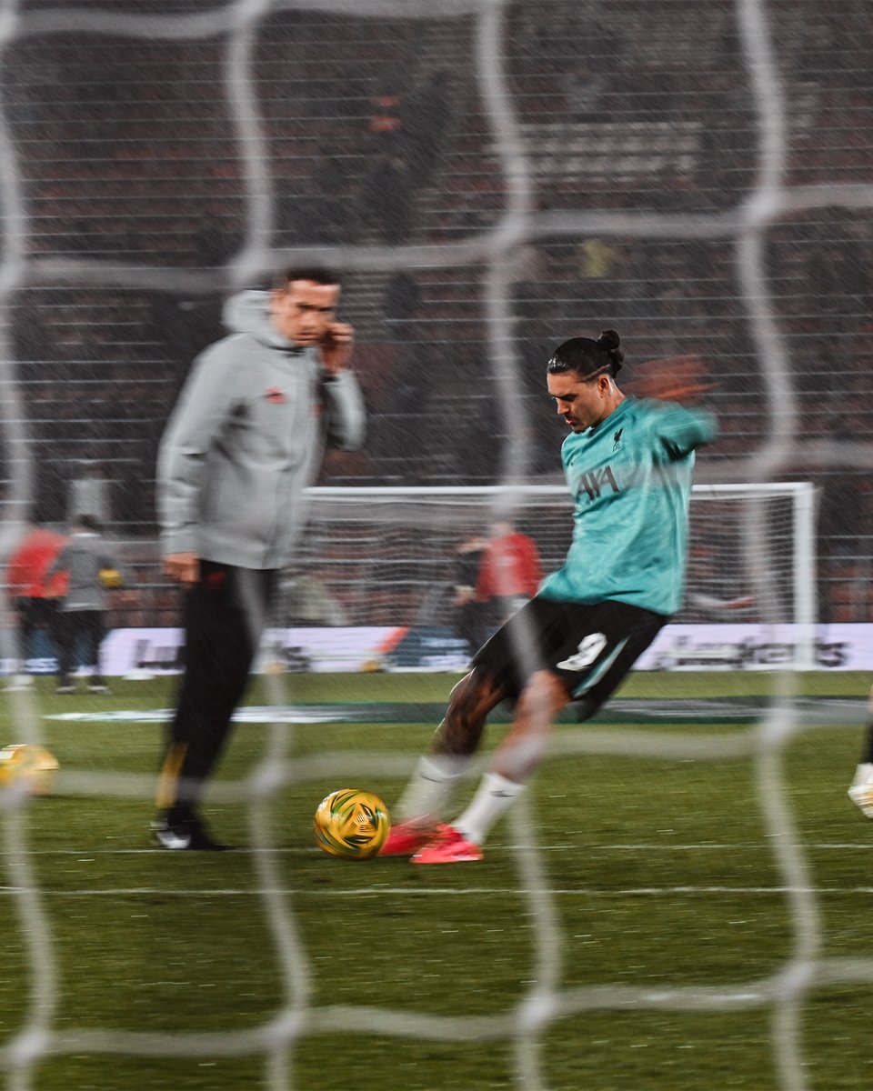 LFC's tweet image. Closing in on kick-off ⏳ #SOULIV