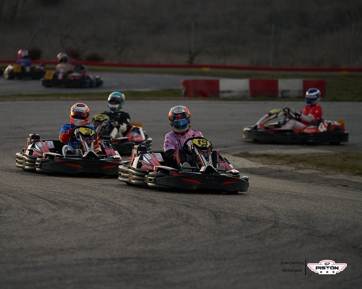 📷🇬🇧| Some moments of Pepe at the GP Pistón

📷🇪🇸| Algunos momentos de Pepe en el GP Pistón

©️ Jesús Jiménez (<a href="/14f1Jess/">Jess_14F1</a>)

#F2 #GPPiston #RBJT #PepeMarti