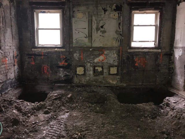 paulpgabriele's tweet image. Underpinning a basement is a huge process, but gaining an extra few feet of height is well worth it! Especially if you have very little headspace to begin with 💡 🏠 #underpinning #underpinningprocess #homebuildingprocess #homebuildingtips #homeconstruction