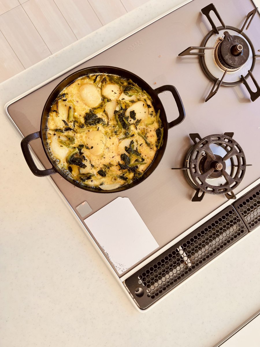 sweetventur's tweet image. Omelette ❤️
#spinach 
#potatoes