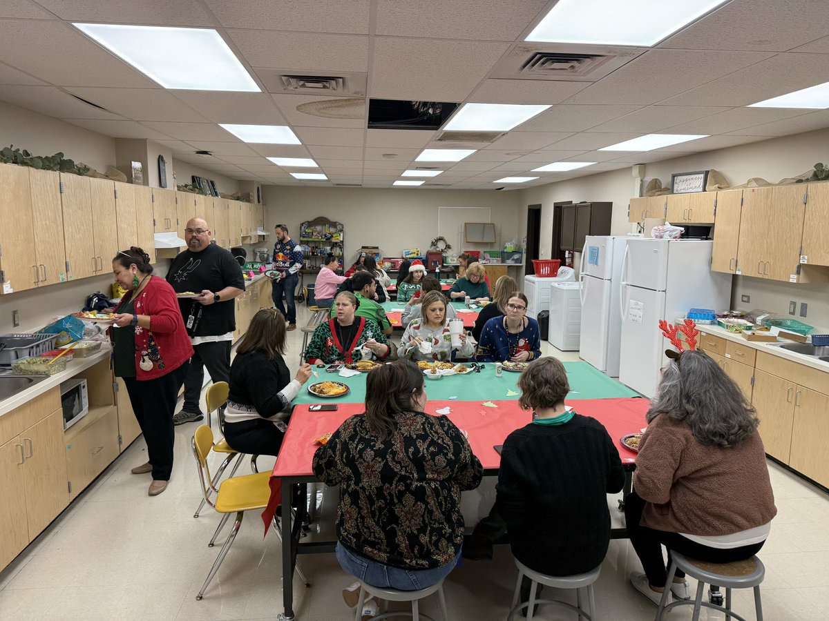 Javier Lazo (@lazonisd) on Twitter photo So Happy to celebrate the season with our <a href="/NISDJones/">Jones Middle School</a> and <a href="/NISDJonesSTEM/">Anson Jones Magnet School</a> teachers today at our annual holiday tamale luncheon. They truly brought the community and camaraderie. #PrideofPinnRd
<a href="/EZavala_NISD/">Elena Zavala</a> <a href="/erica_lashley/">ππ«π’ππ πππ¬π‘π₯ππ²</a> <a href="/NISD/">Northside ISD</a> <a href="/Johnston_MSMath/">Dave Johnston</a> So Happy to celebrate the season with our <a href="/NISDJones/">Jones Middle School</a> and <a href="/NISDJonesSTEM/">Anson Jones Magnet School</a> teachers today at our annual holiday tamale luncheon. They truly brought the community and camaraderie. #PrideofPinnRd
<a href="/EZavala_NISD/">Elena Zavala</a> <a href="/erica_lashley/">ππ«π’ππ πππ¬π‘π₯ππ²</a> <a href="/NISD/">Northside ISD</a> <a href="/Johnston_MSMath/">Dave Johnston</a>