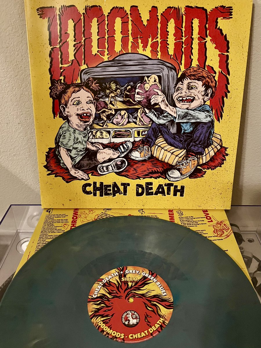 MoMetalTrax's tweet image. The album that should have everyone buzzing on about is “Cheat Death”.
#1000mods #CheatDeath
This is truly a landmark recording that showcases the band at its masterful peak!
Don’t read just play…