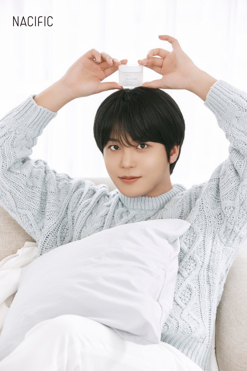 𝙉𝘼𝘾𝙄𝙁𝙄𝘾 𝙓 𝘼𝙏𝙀𝙀𝙕

𝒪𝒰𝑅 𝒮𝒯𝒪𝑅𝒴📖

마르지 않는 
우유의 진한 보습을 느껴보세요

네시픽 우유크림 

#네시픽 #종호 #우유크림 
#nacific #JONGHO #uyucream