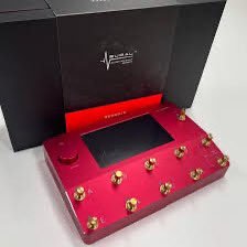 shima_hiro4ma's tweet image. NEURAL DSP QUAD CORTEX RED GOLD 限定版入荷致しました！
クリスマスカラー🎅です！プレゼントにどうぞ！

#QUADCORTEX
#LIMITED_EDITION 
#NEURALDSP