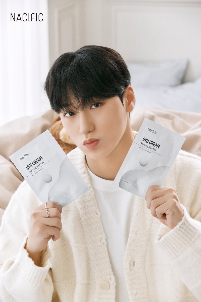KrNacific's tweet photo. 𝙉𝘼𝘾𝙄𝙁𝙄𝘾 𝙓 𝘼𝙏𝙀𝙀𝙕

𝒪𝒰𝑅 𝒮𝒯𝒪𝑅𝒴📖

끈적임 없이
피부에 선사하는 진한 영양감과 보습감

네시픽 우유 너리싱 마스크

#네시픽 #산 #우유마스크팩
#nacific #SAN #uyumaskpack https://t.co/KHW4sVG9AY