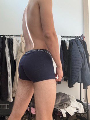 My friends said I have fat ass 
Is that true ??