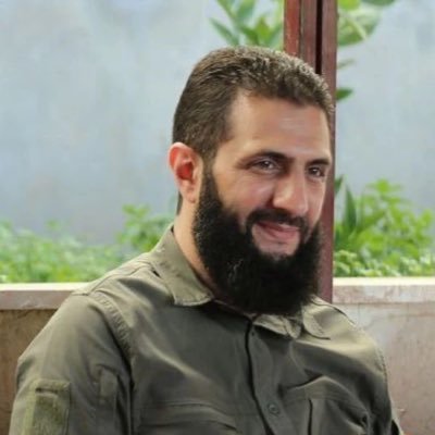 أسد على #بشار_الأسد 
فأر على العدو الصهيوني 

قبحك الله يا حقير 
#دمشق #أحمد_الشرع #سوريا