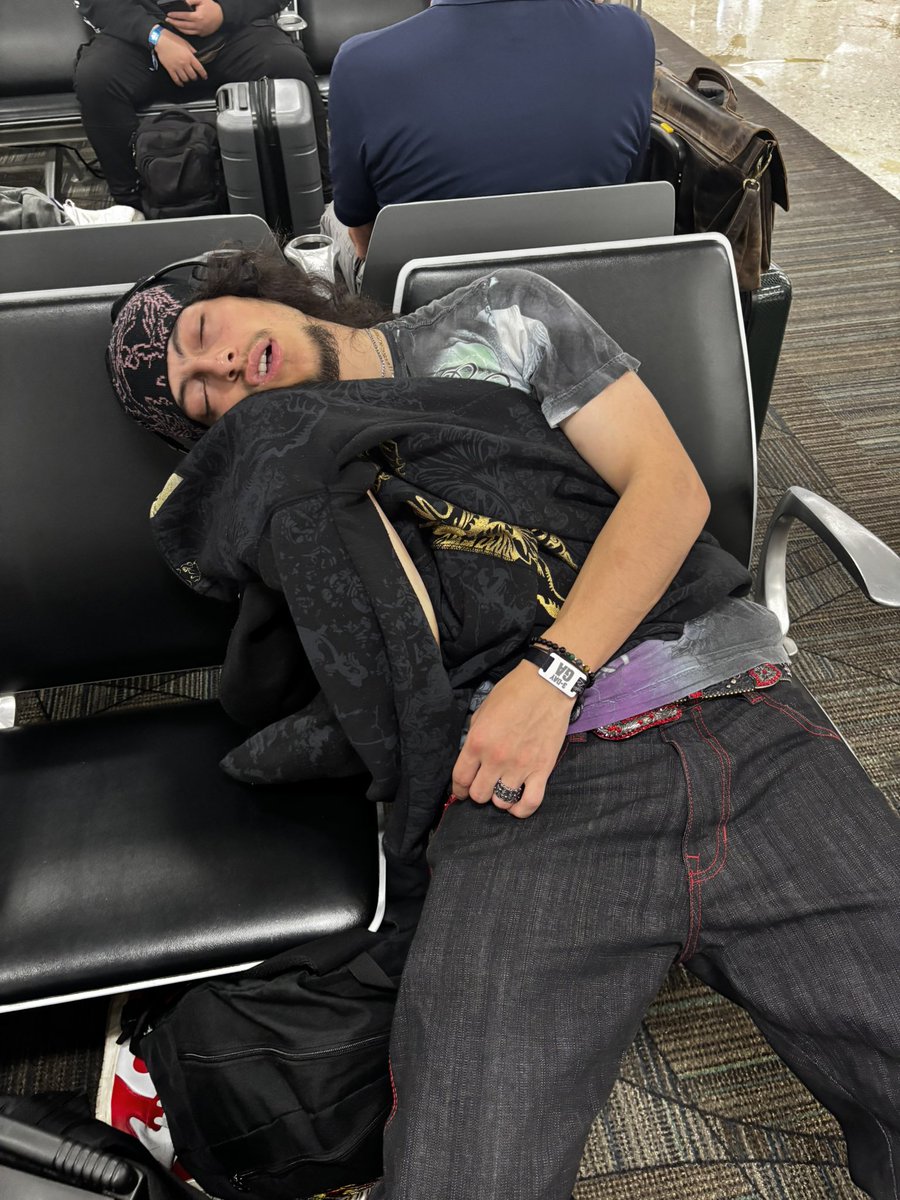 He’s listening to #BENDER as his lullaby🥹