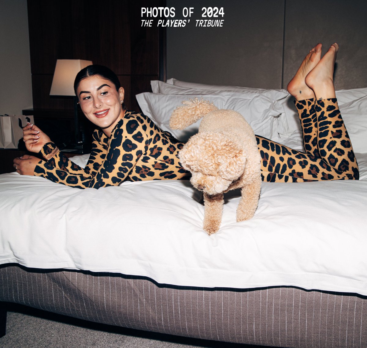 .<a href="/Bandreescu_/">Bianca</a>  found the joy in playing tennis again: “Thinking about my family makes me want to give every breath I have on court. When you play for others — for family, for country, and for everyone who has been through something — tennis becomes not like a game. It becomes