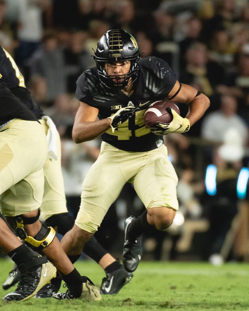 Like this tweet to vote for Devin Mockobee in the 4th round of America’s favorite college football player tournament.

Voting ends 12/19 at 5PM ET