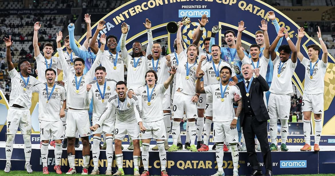 Brahim's tweet photo. 🏆 ¡¡��CAMPEONES DE LA COPA INTERCONTINENTAL!!! 🤍 #HalaMadrid https://t.co/Y8VbhiQJ4i