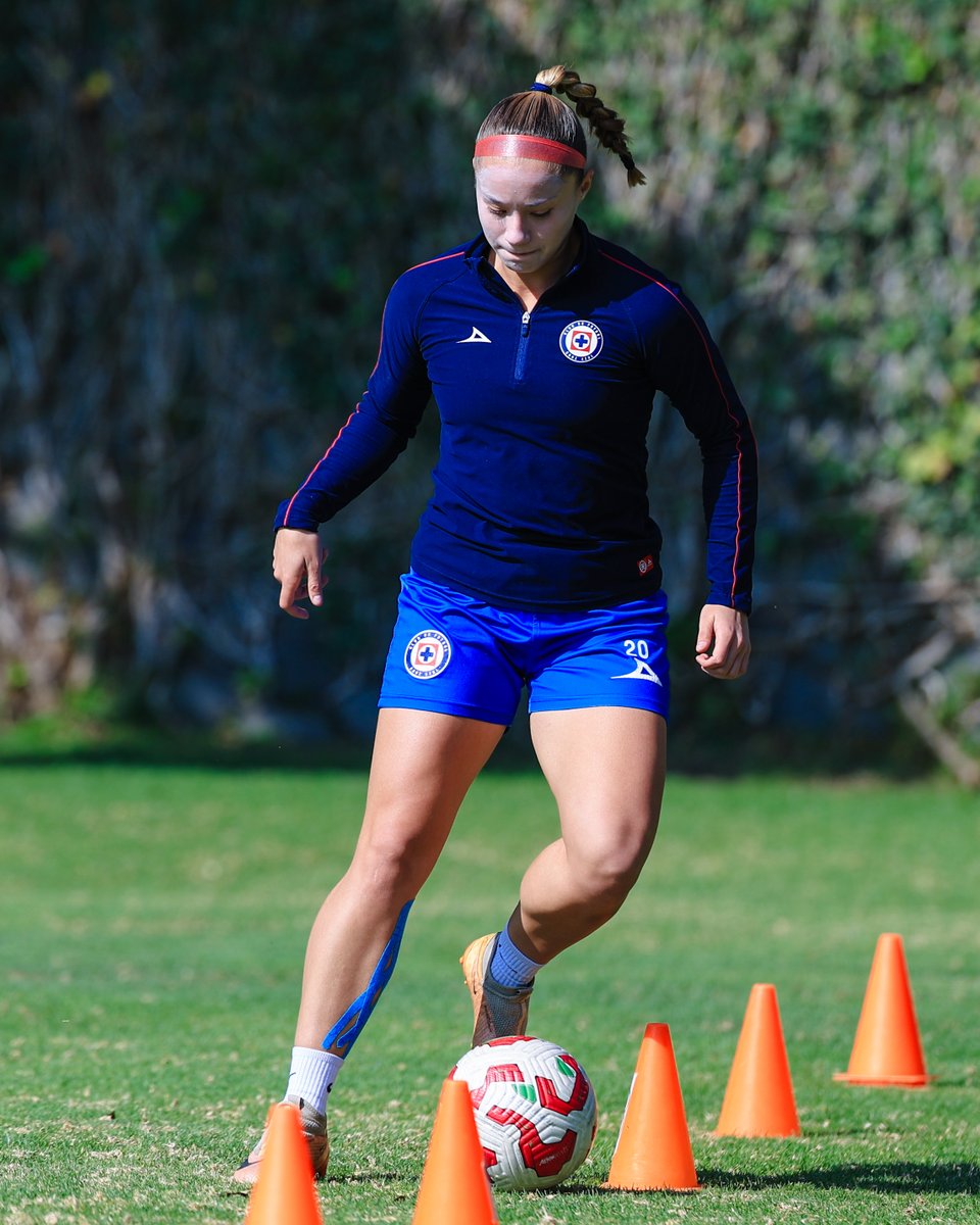 AzulFemenil's tweet photo. Seguimos preparándonos 💪🏻 https://t.co/TJbSV5Ekgw