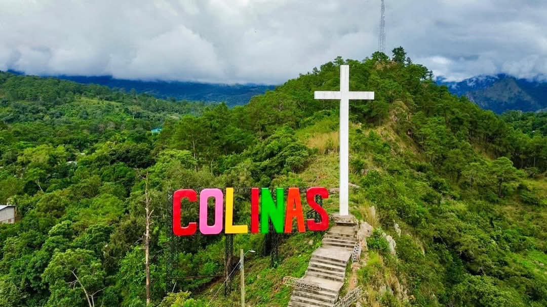 1/3 ✅️Una visita histórica de la presidenta de la República, Xiomara Castro de Zelaya, a San José de Colinas, Santa Bárbara.