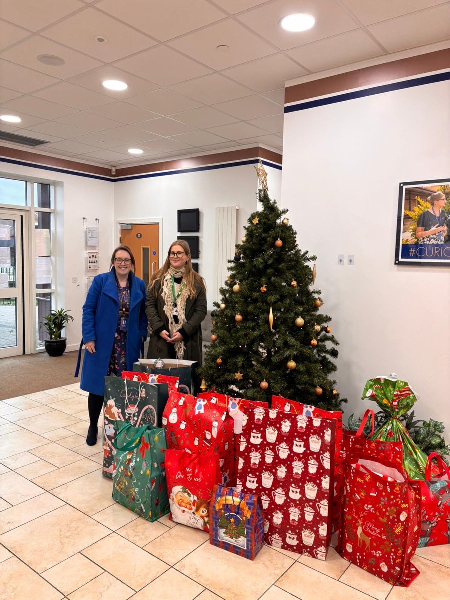 LincsBOSS's tweet photo. 🎁#ToyAppeal #MakeTheirsMagic #MakeADifference
Priory Witham accepting the Christmas gift donations from Lincolnshire BOSS. Supporting our local communities. https://t.co/AJRe5TE2yJ