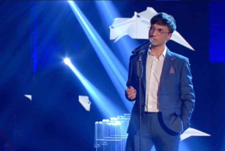 mesorottaercazz's tweet photo. sto vedendo Sarà Sanremo, ma la mia mente sta qui https://t.co/StHQ7pDN9Y
