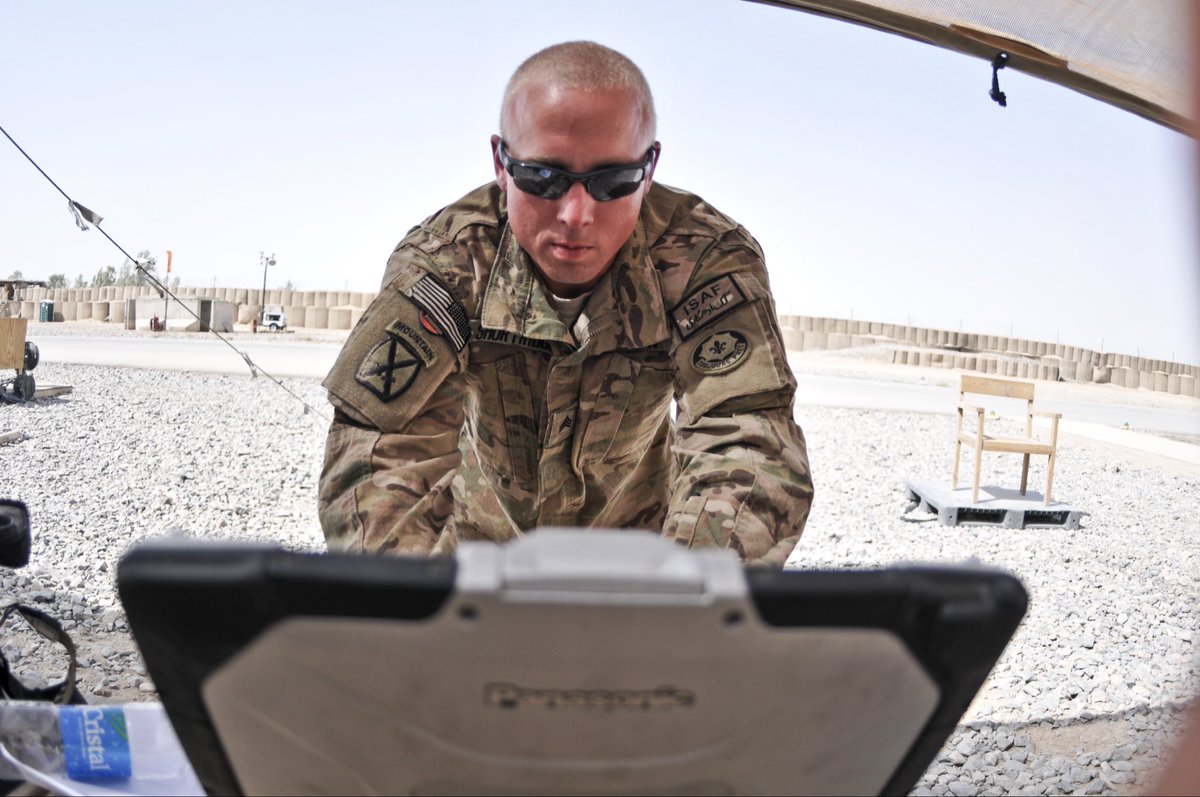 arny_trezzi's tweet image. 🚨 $PLTR expands Army Vantage with a $619mn 4y deal:

“This new agreement will operationalize data across the entire Department of the Army.”

“To date, the Vantage program has supported over 100,000 users, achieving record high usage in 2024. 

Currently, more than 180 unique…